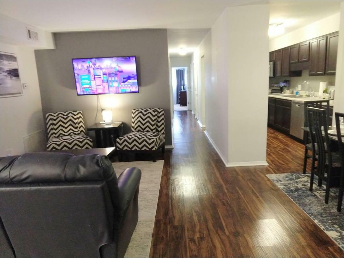 Desirable Condo In Central Raleigh Eksteriør billede